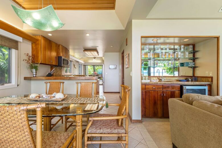 Puunoa Beach Estates