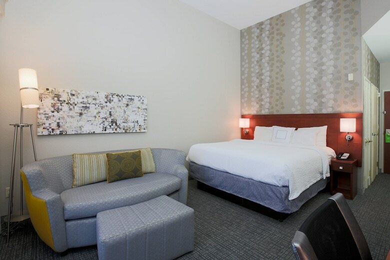 Hotel Courtyard By Marriott Chico