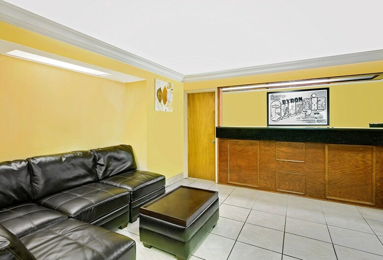 Motel Super 8 By Wyndham Byron/south Macon