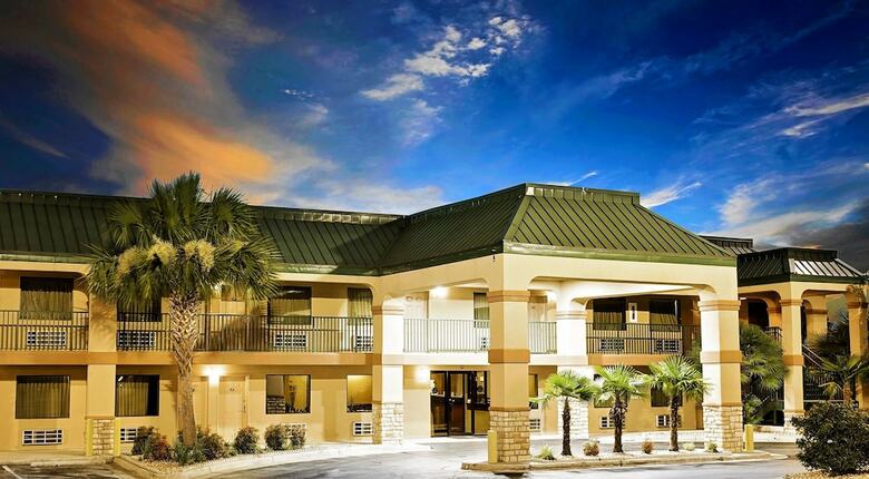 Motel Super 8 By Wyndham Byron/south Macon