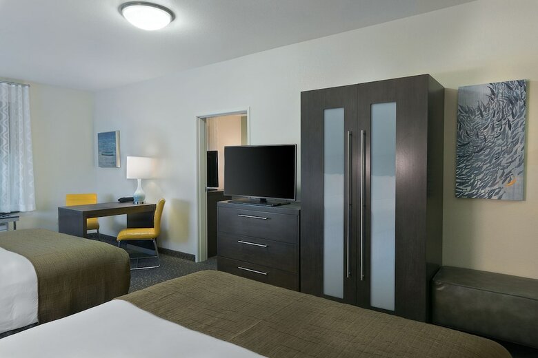 Hotel Oxford Suites Bellingham