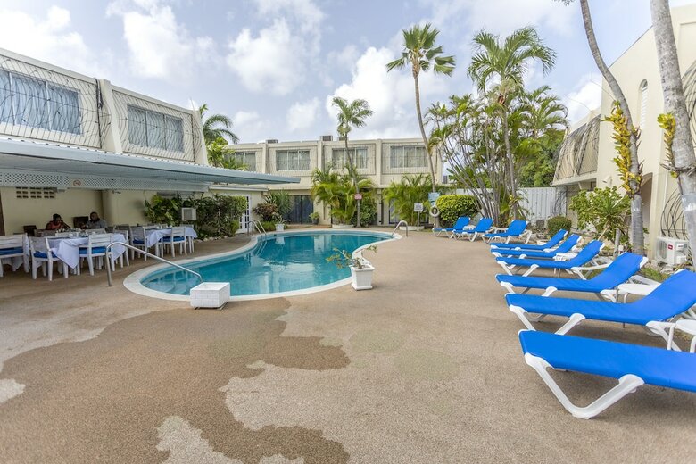 Hotel Pirate's Inn