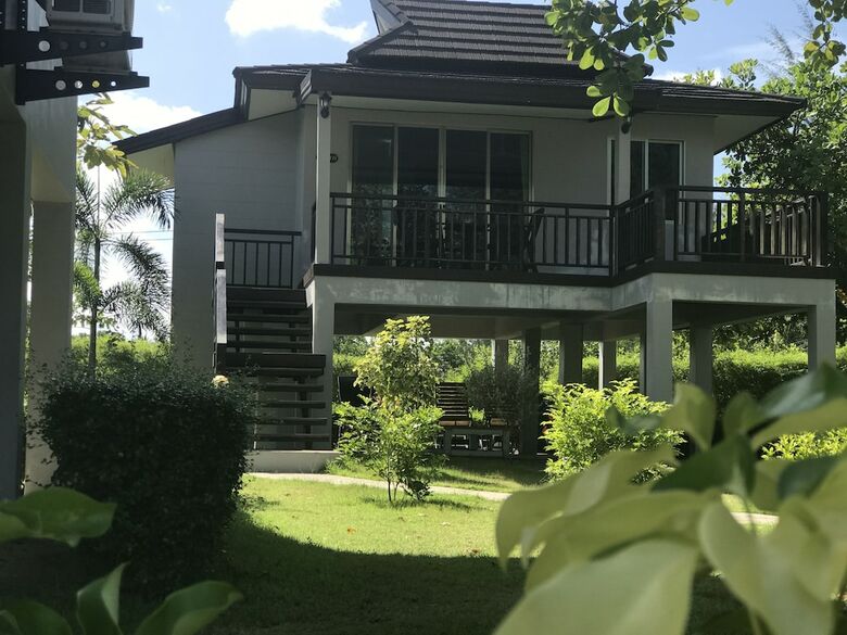 Hotel The Hip Resort @ Khao Lak