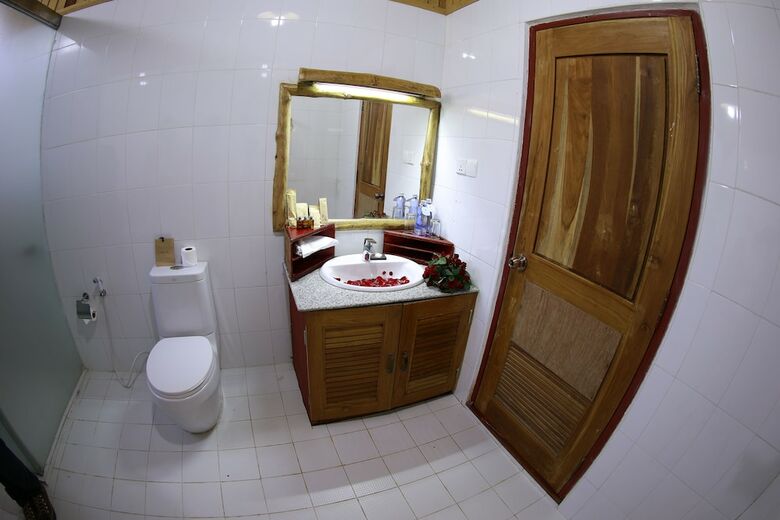 Hotel Shwe Pyi Resort