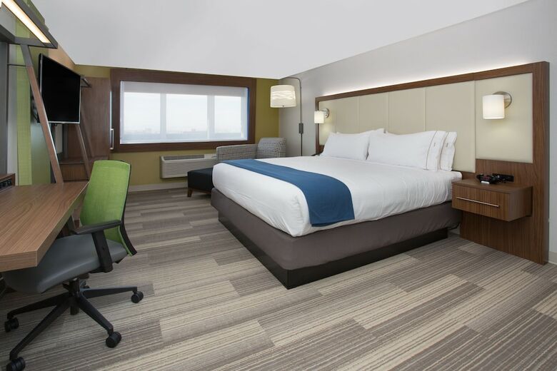 Hotel Holiday Inn Express & Suites Medina