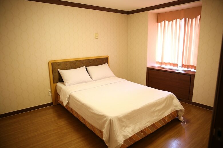 Osaek Greenyard Hotel
