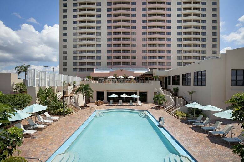 Hotel Embassy Suites By Hilton Tampa Airport Westshore