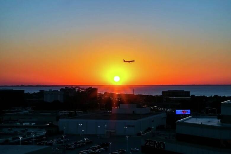 Hotel Embassy Suites By Hilton Tampa Airport Westshore