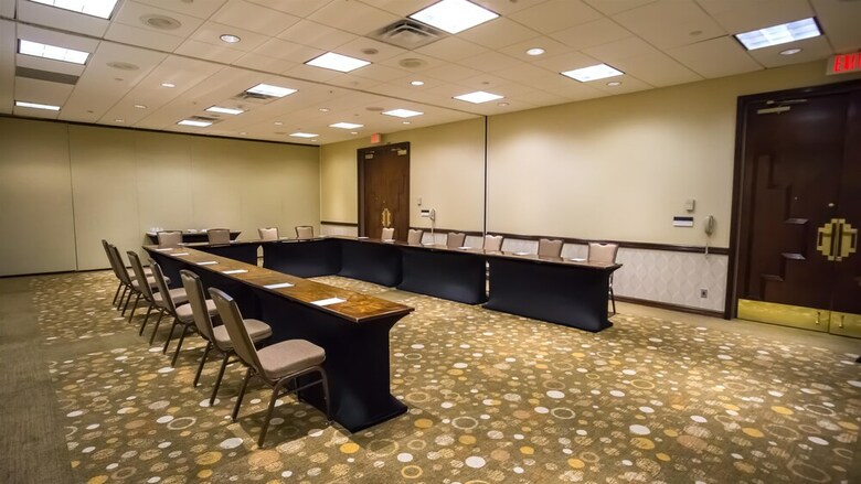 Hotel Embassy Suites By Hilton Tampa Airport Westshore