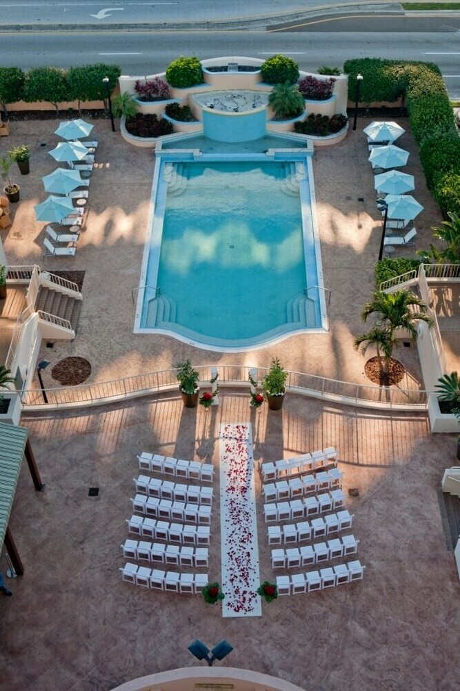 Hotel Embassy Suites By Hilton Tampa Airport Westshore