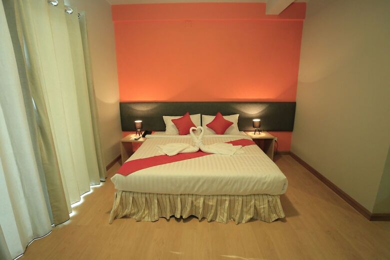 Wh Hotel Thanlyin