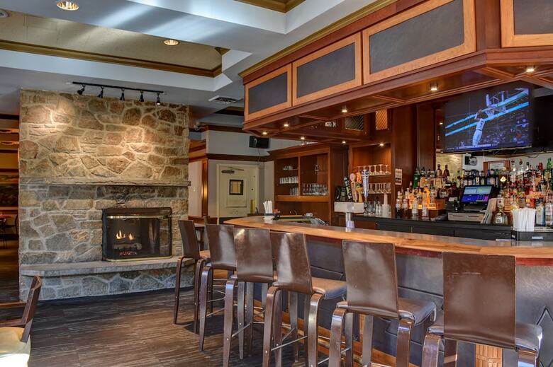 Hotel Two Trees Inn