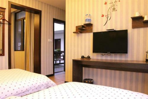 Hostal Longxinfang Garden Guest House