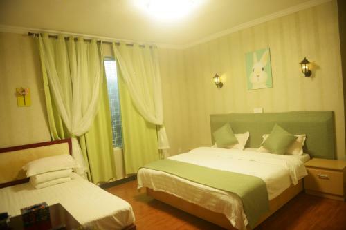 Emeishan Hostel C