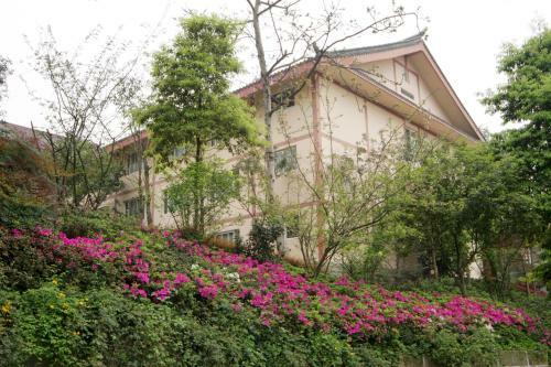 E-mei Mountain Hotel