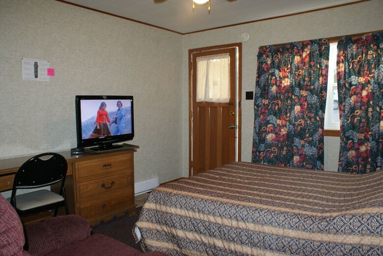 Cookes Motel