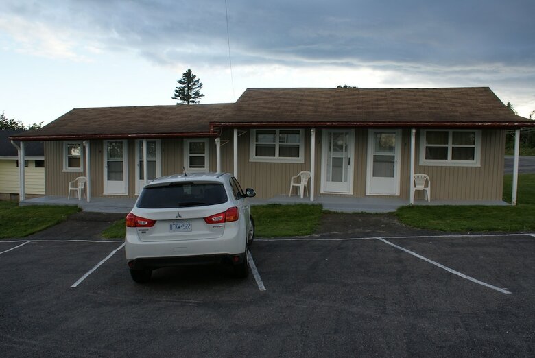 Cookes Motel