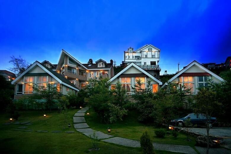 Hotel Dream Town
