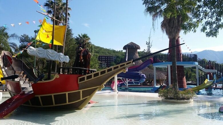 Hotel Bah�a Escondida