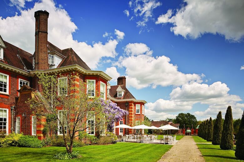 Barnett Hill - Luxury Hotel