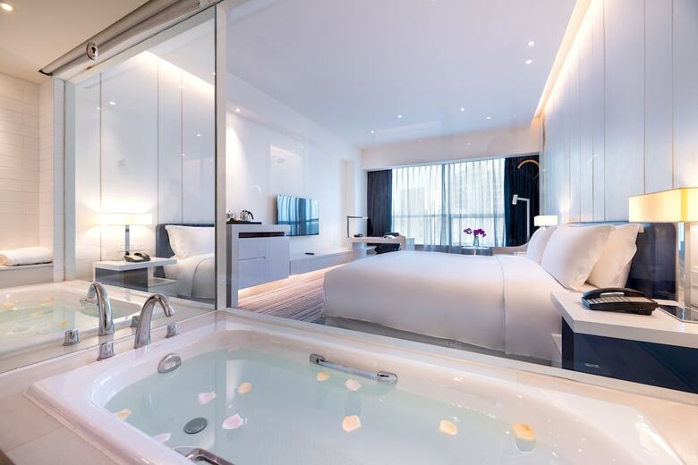 Grand Mercure Shanghai Century Park Hotel