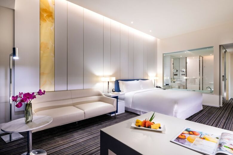 Grand Mercure Shanghai Century Park Hotel