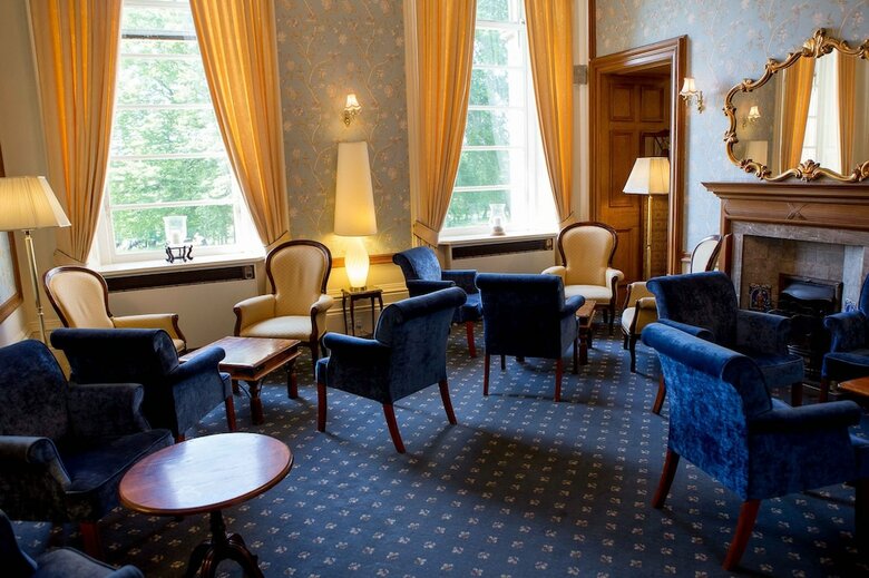 Cornhill Castle Hotel