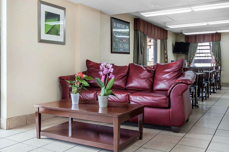 Hotel Rodeway Inn