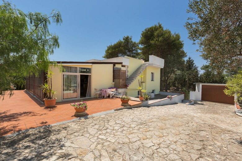 Villa Gary