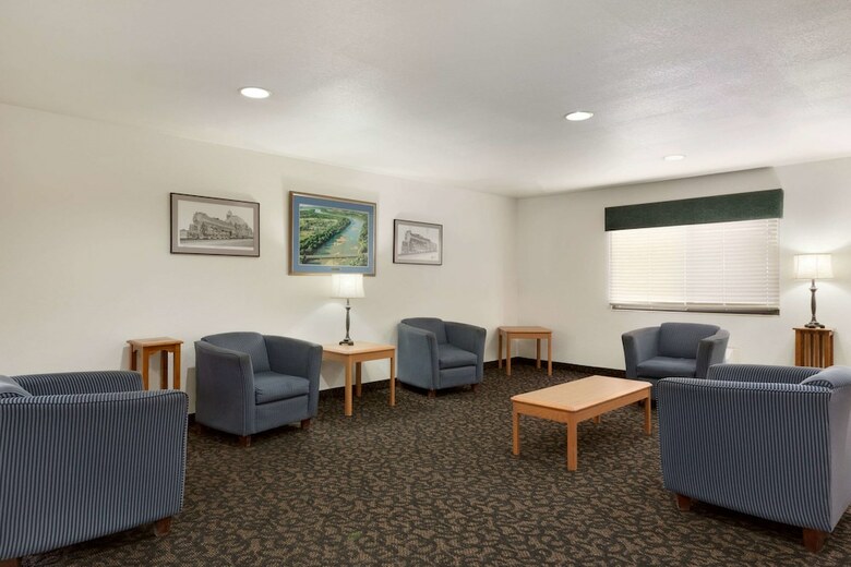 Hotel Travelodge By Wyndham Belen
