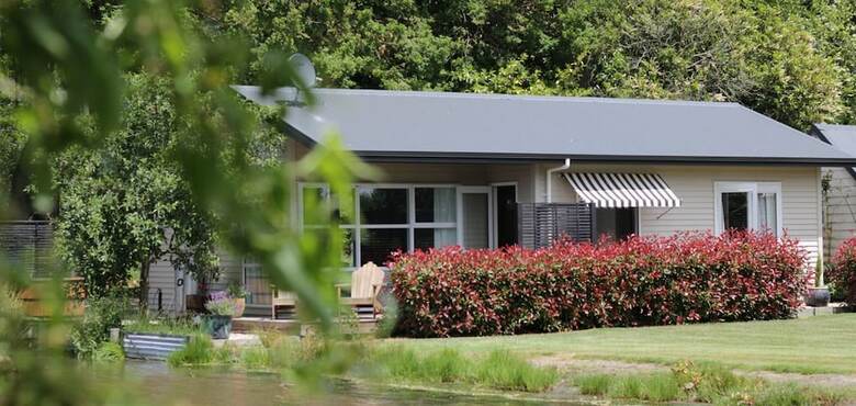 Bed & Breakfast Revive On Oakview Boutique Accommodation And Spa