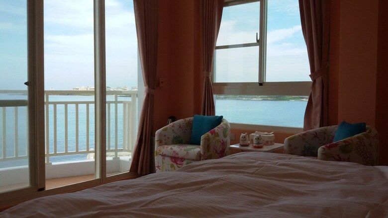 Hotel Lovers Bay