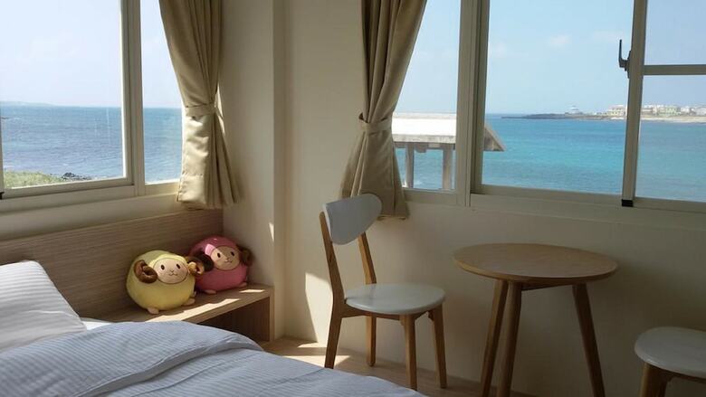 Hotel Lovers Bay