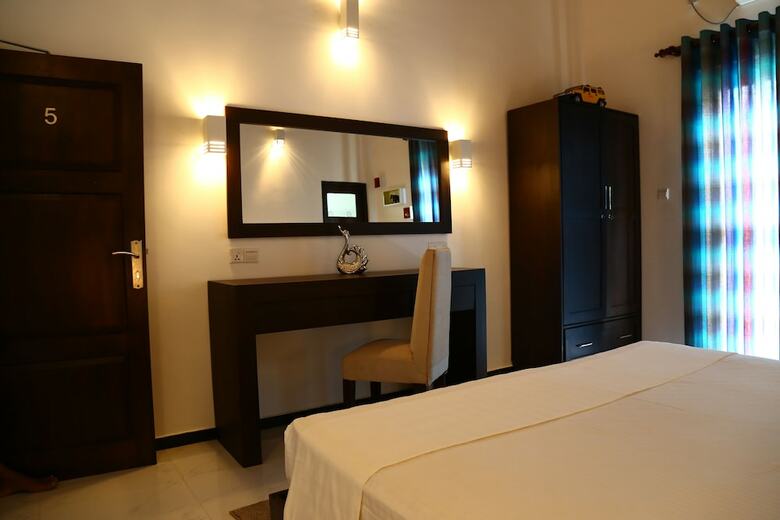 Villa Hikka Resort