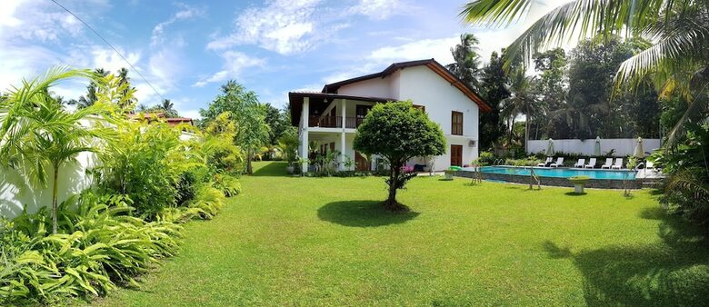 Villa Hikka Resort