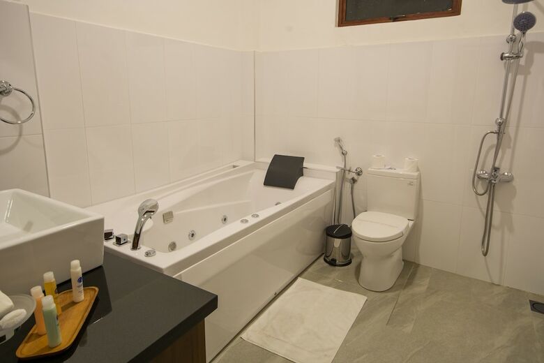 Hotel Okwin Resort