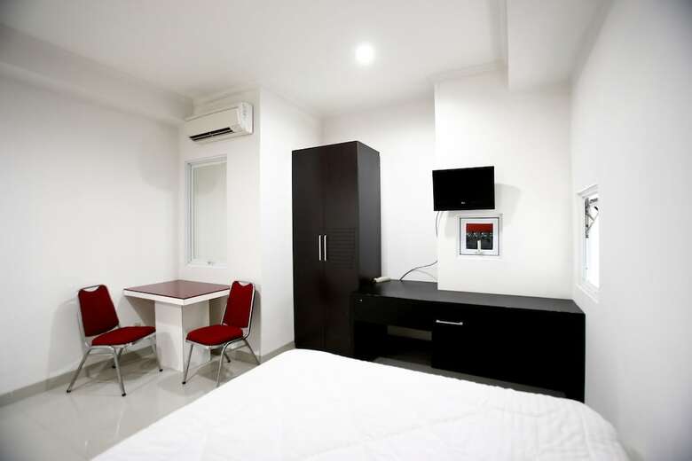 Hotel Reddoorz Plus @ Guntur Raya Setiabudi