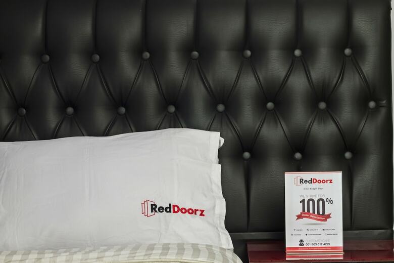 Hotel Reddoorz Plus @ Guntur Raya Setiabudi