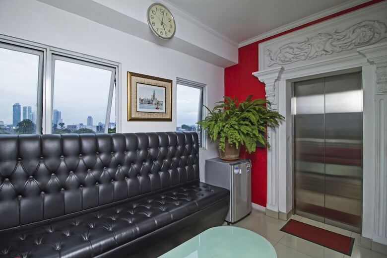 Hotel Reddoorz Plus @ Guntur Raya Setiabudi