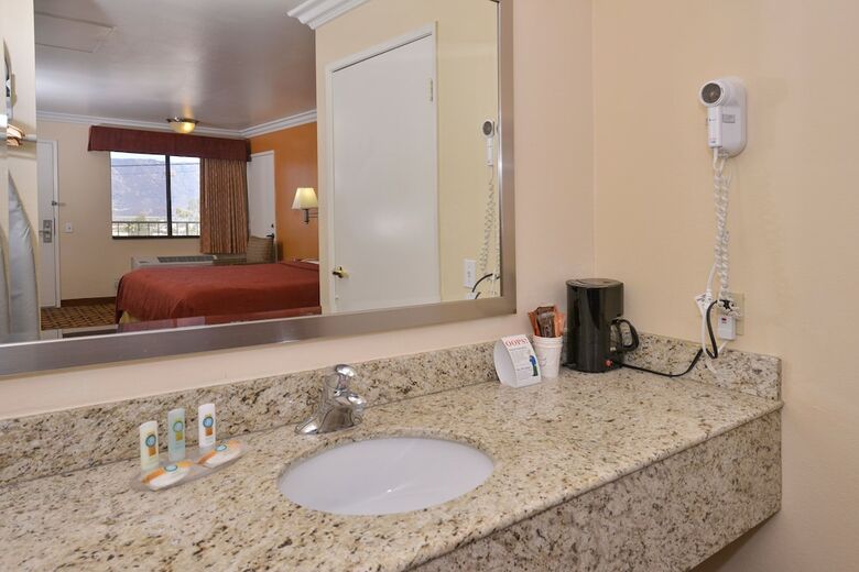 Hotel Quality Inn Lake Elsinore I-15