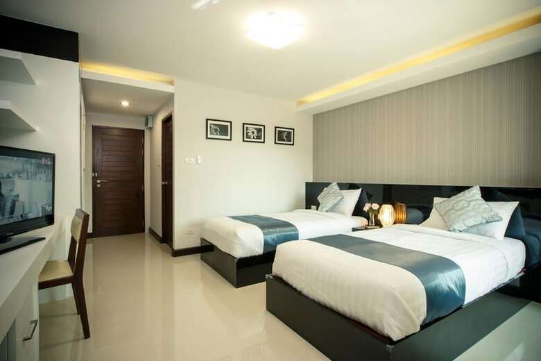 Hotel Chonlada Place