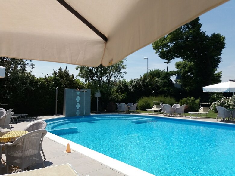 Hotel Relais Villa Roncuzzi