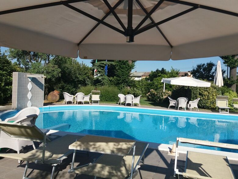 Hotel Relais Villa Roncuzzi