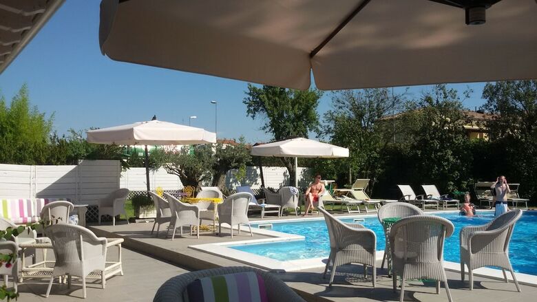 Hotel Relais Villa Roncuzzi