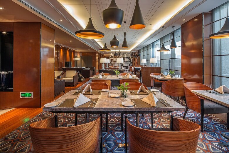Howard Johnson Jinyi Hotel Chongqing