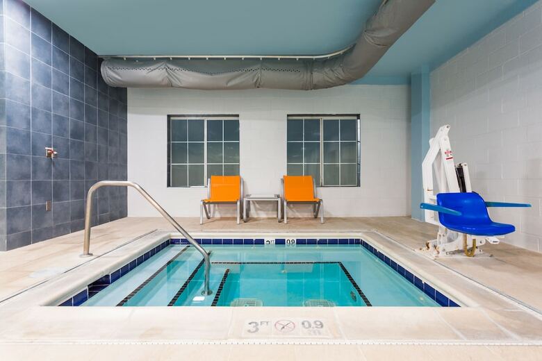 Hotel Holiday Inn Express Petersburg