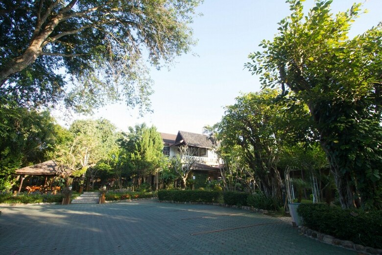 Hotel Baanplaidoi Resort