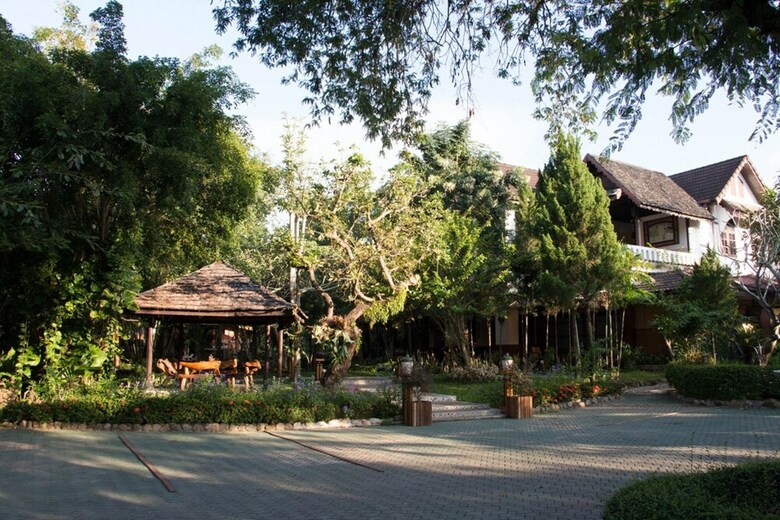 Hotel Baanplaidoi Resort