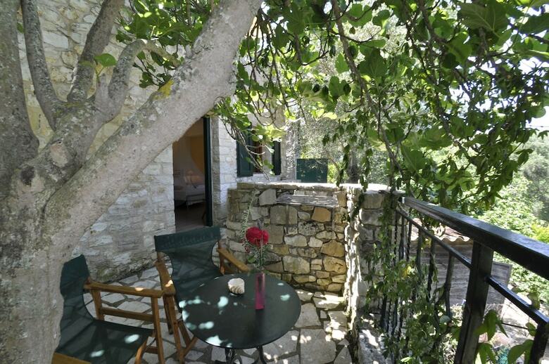 Adamantia Hotel