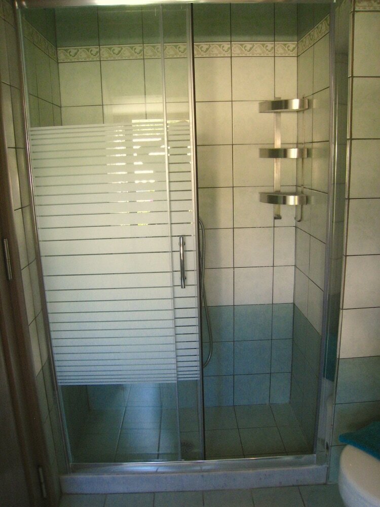 Adamantia Hotel